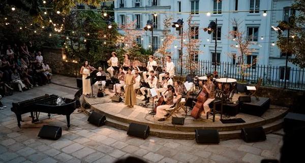 Les Arènes Lyriques