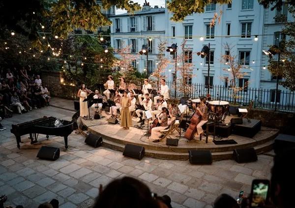 Les Arènes Lyriques